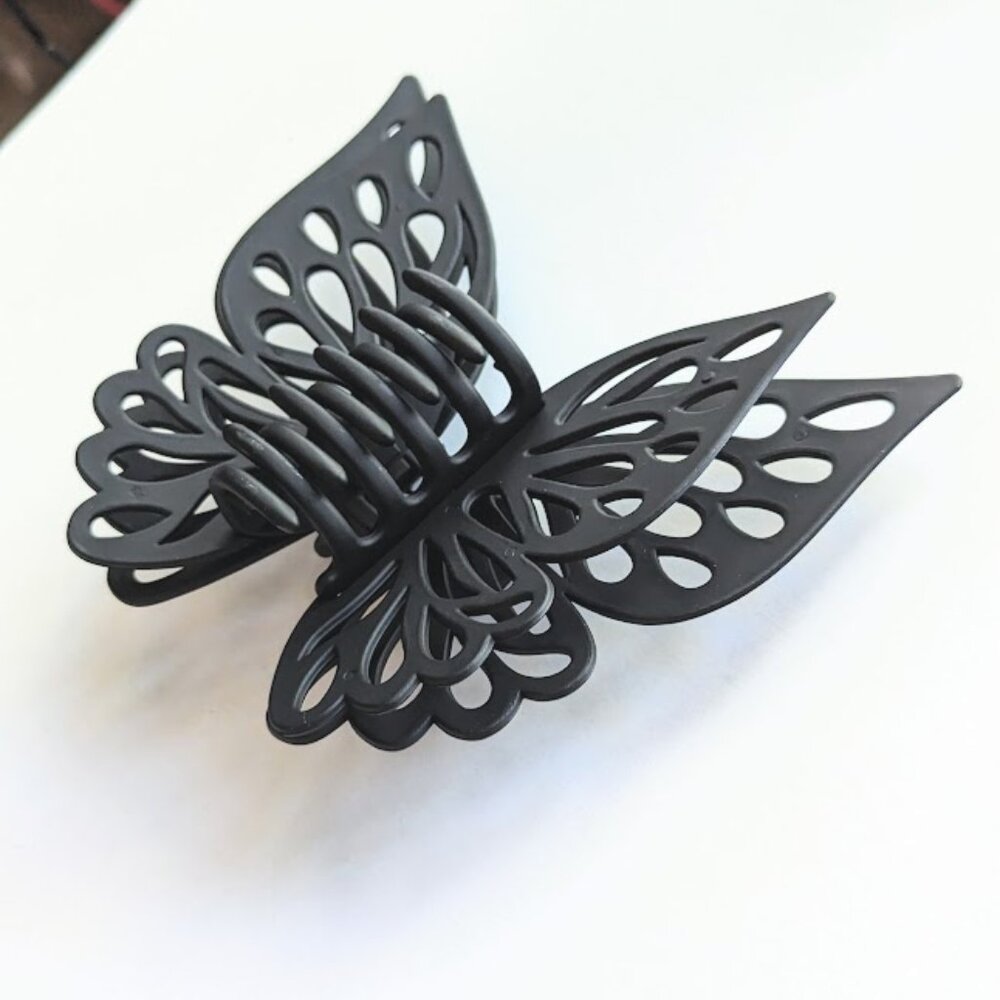 Sunday State Black and Pink Large Butterfly Clips - Picture 11 of 11